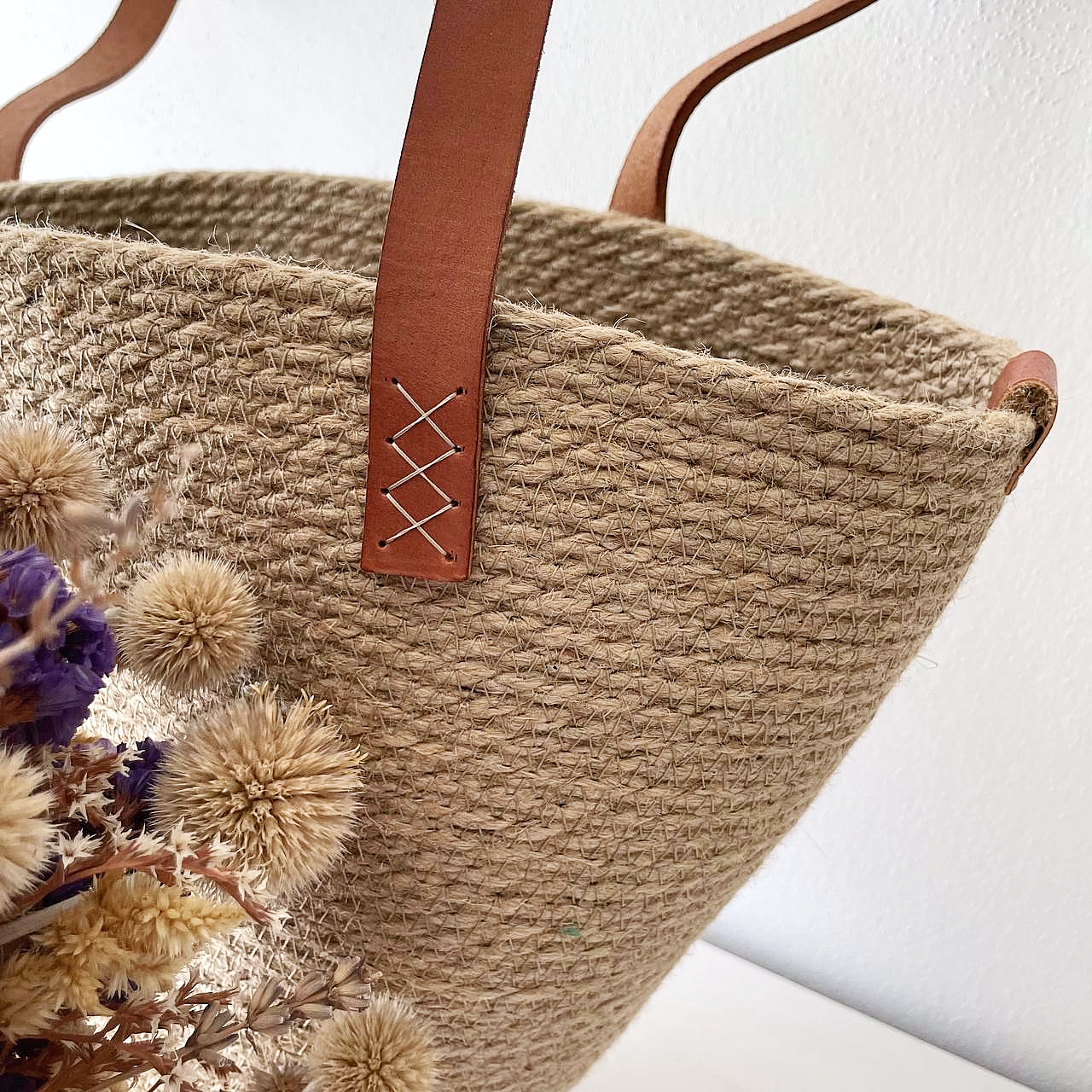 Jute Tasche mit Lederhenkeln